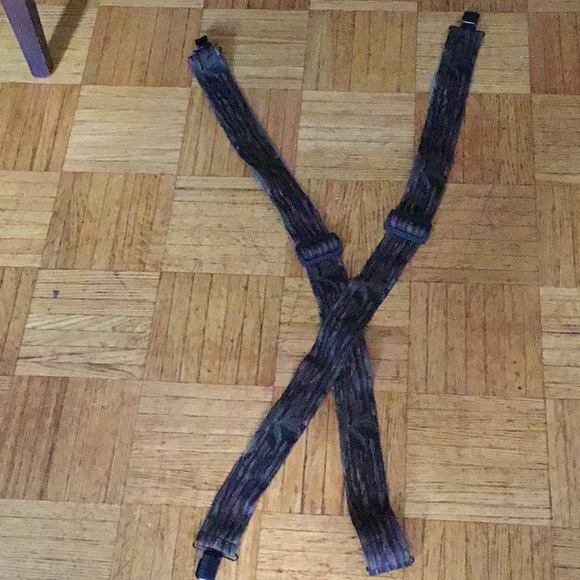 Men’s Camo suspenders 4 items for $20 ❤️ - Picture 1 of 2